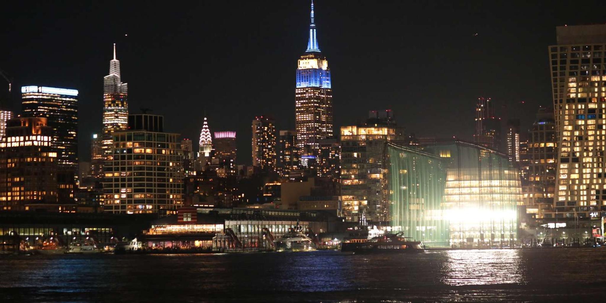 New York New Year's Eve Fireworks Cruise - Image 5