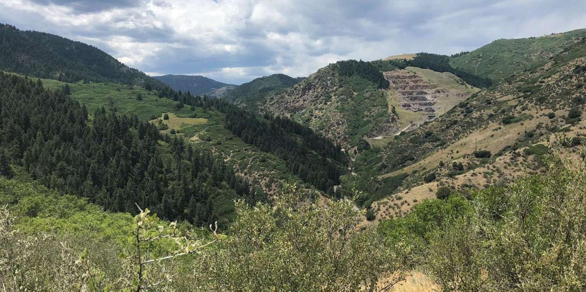Morrison Walking Tour of Red Rocks Amphitheatre - Image 6