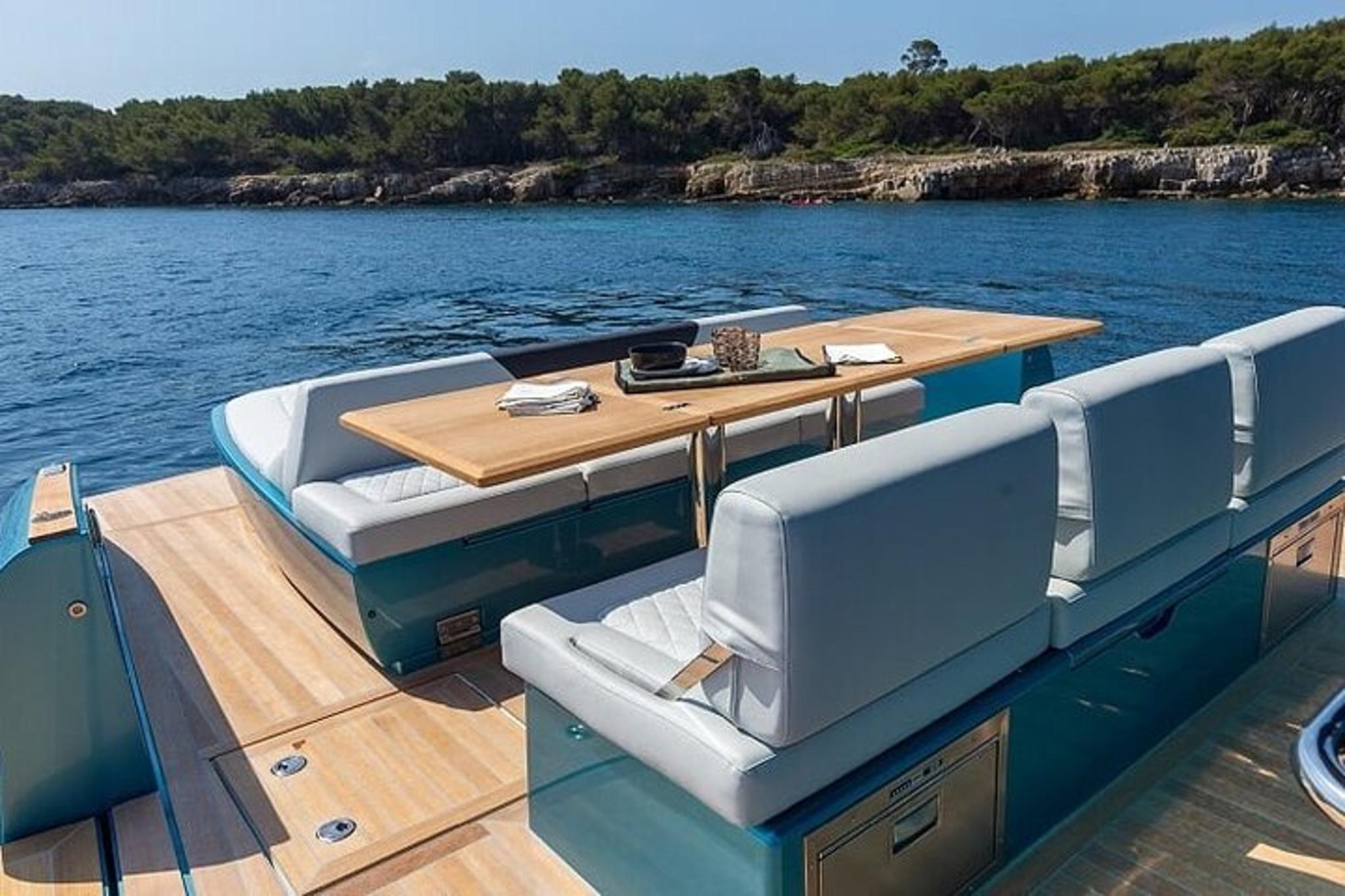 The Hamptons Dining Boat Tour - Image 5