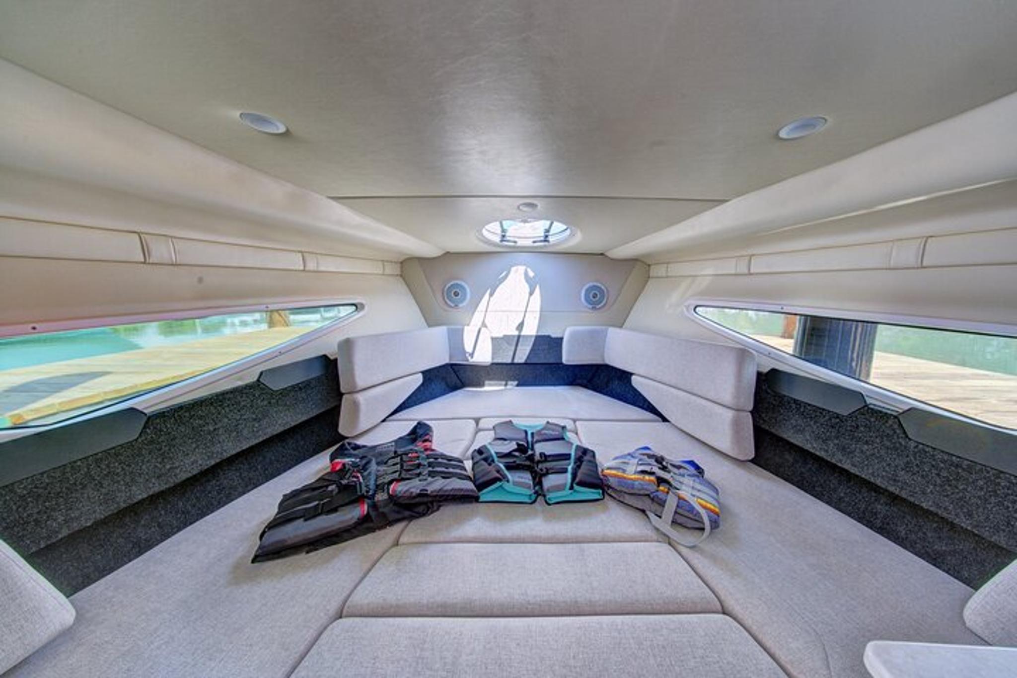 Miami Biscayne Bay Private Boat Tour - Image 5