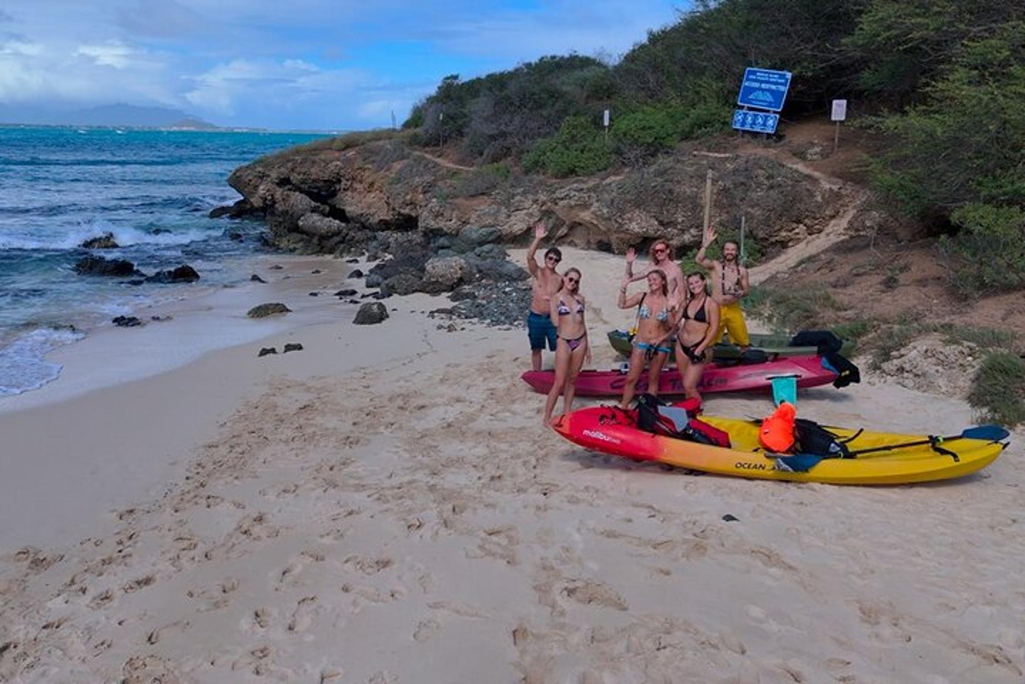 Oahu Island Kayaking Tour of The Mokes - Image 3