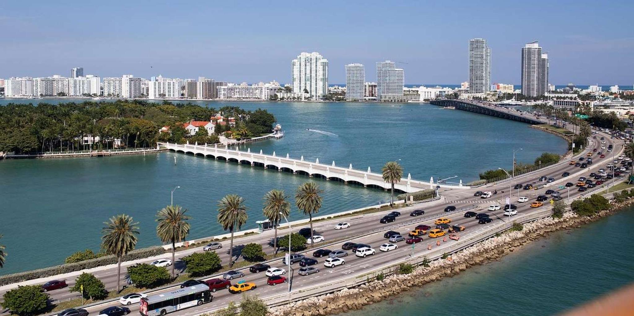 Miami Bus Tour - Image 2