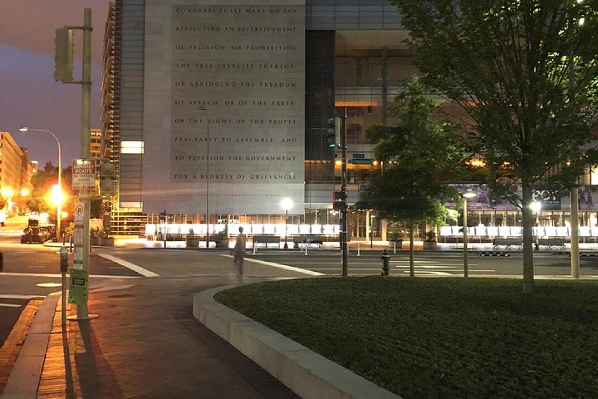 Washington DC Night Lights Tour - Image 2
