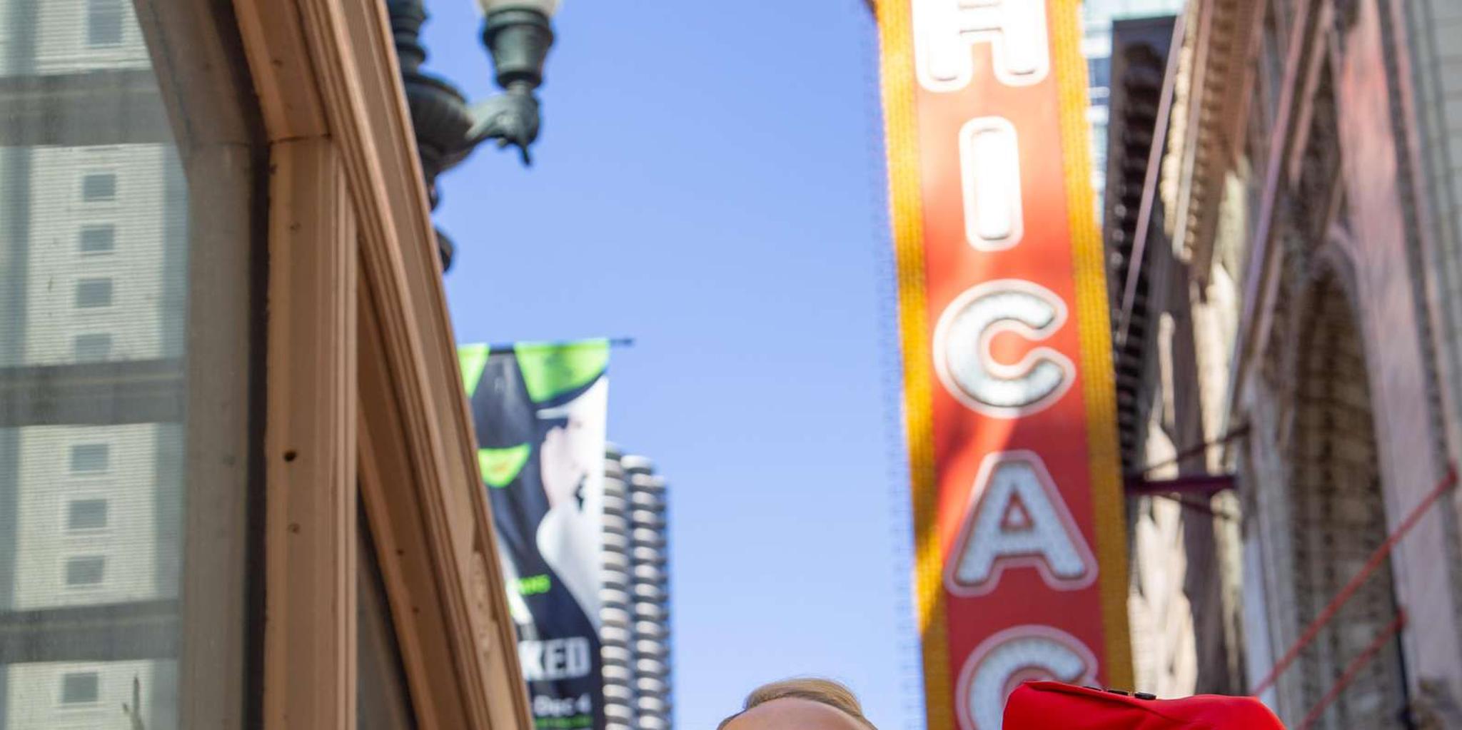 Chicago Photo Shoot at Iconic Landmarks 1 hr - Image 5