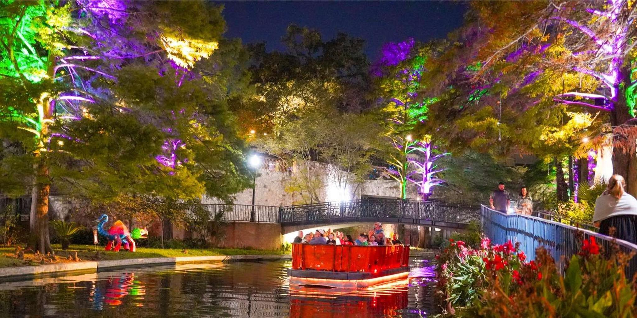 San Antonio Night Tour with Riverwalk Cruise