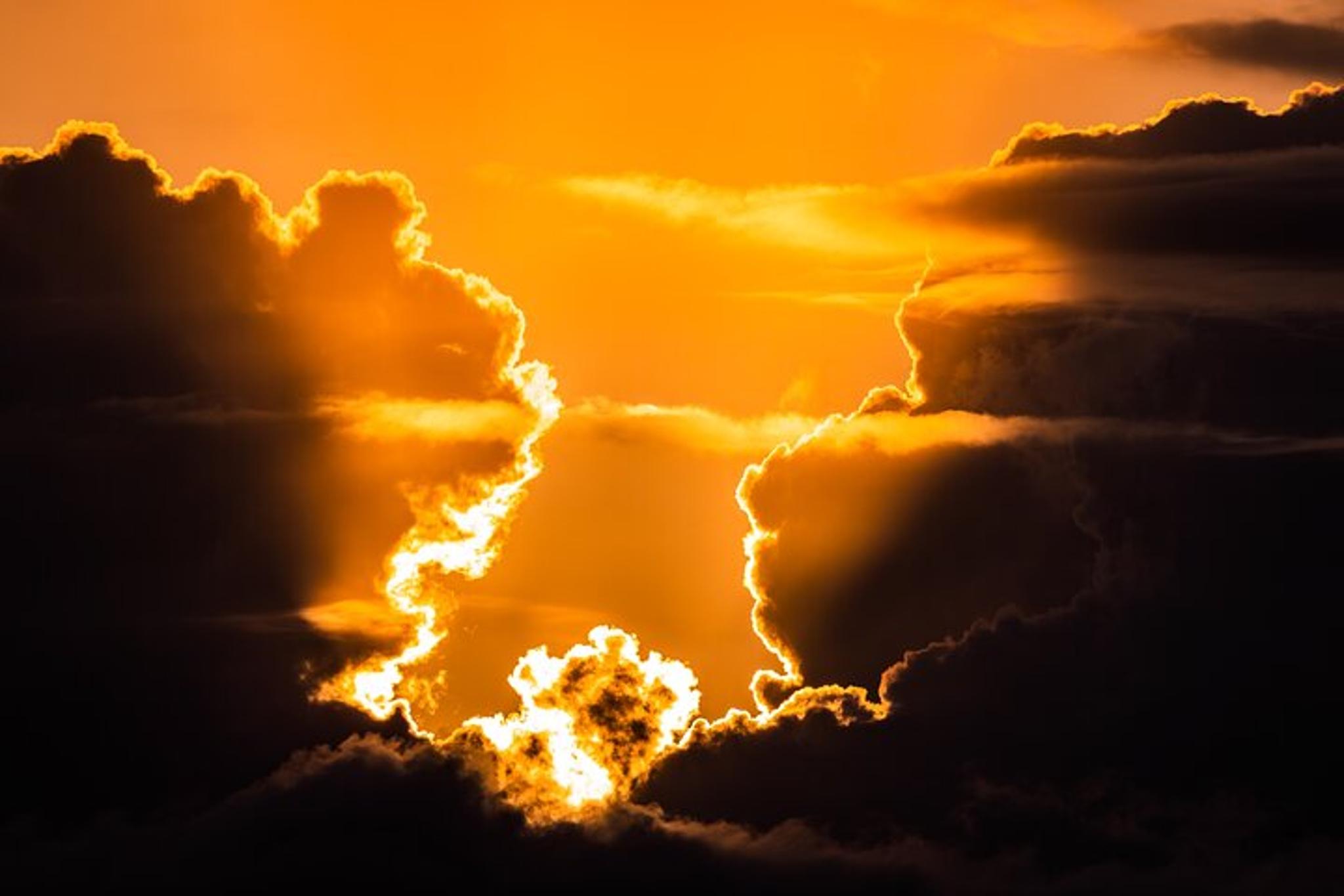 Honolulu Sunset Cruise on Moana Catamaran - Image 3