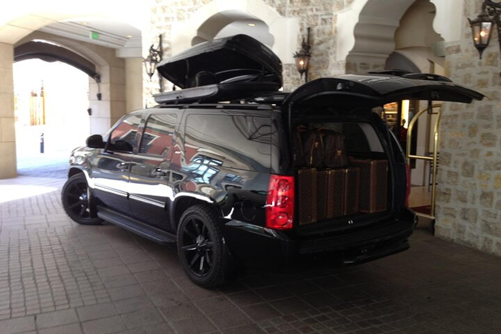 Dillon Marina & Shopping Tour with Private Transportation - Image 4