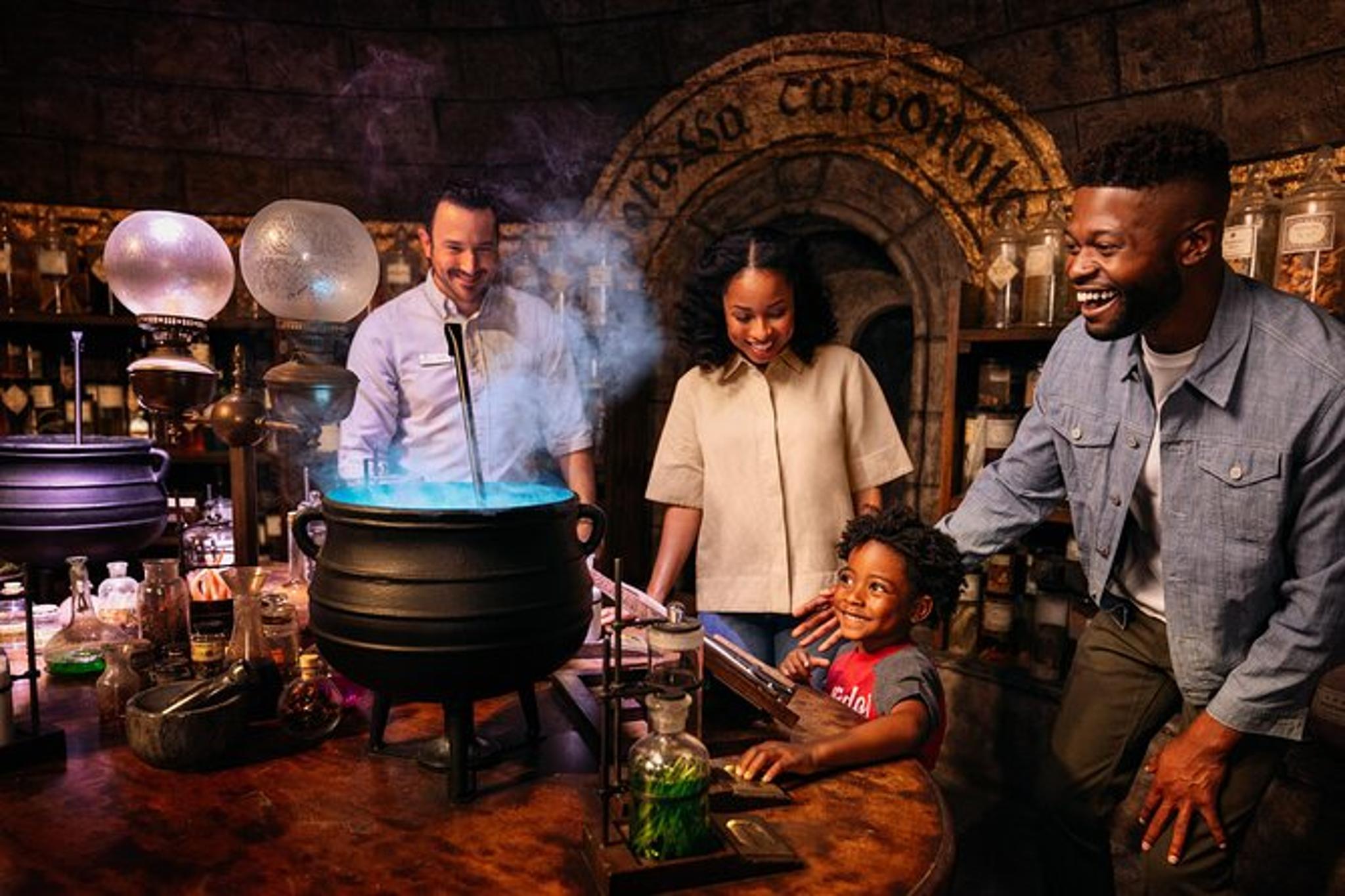 Burbank Studio Tour at Warner Bros. 3 hr - Image 1