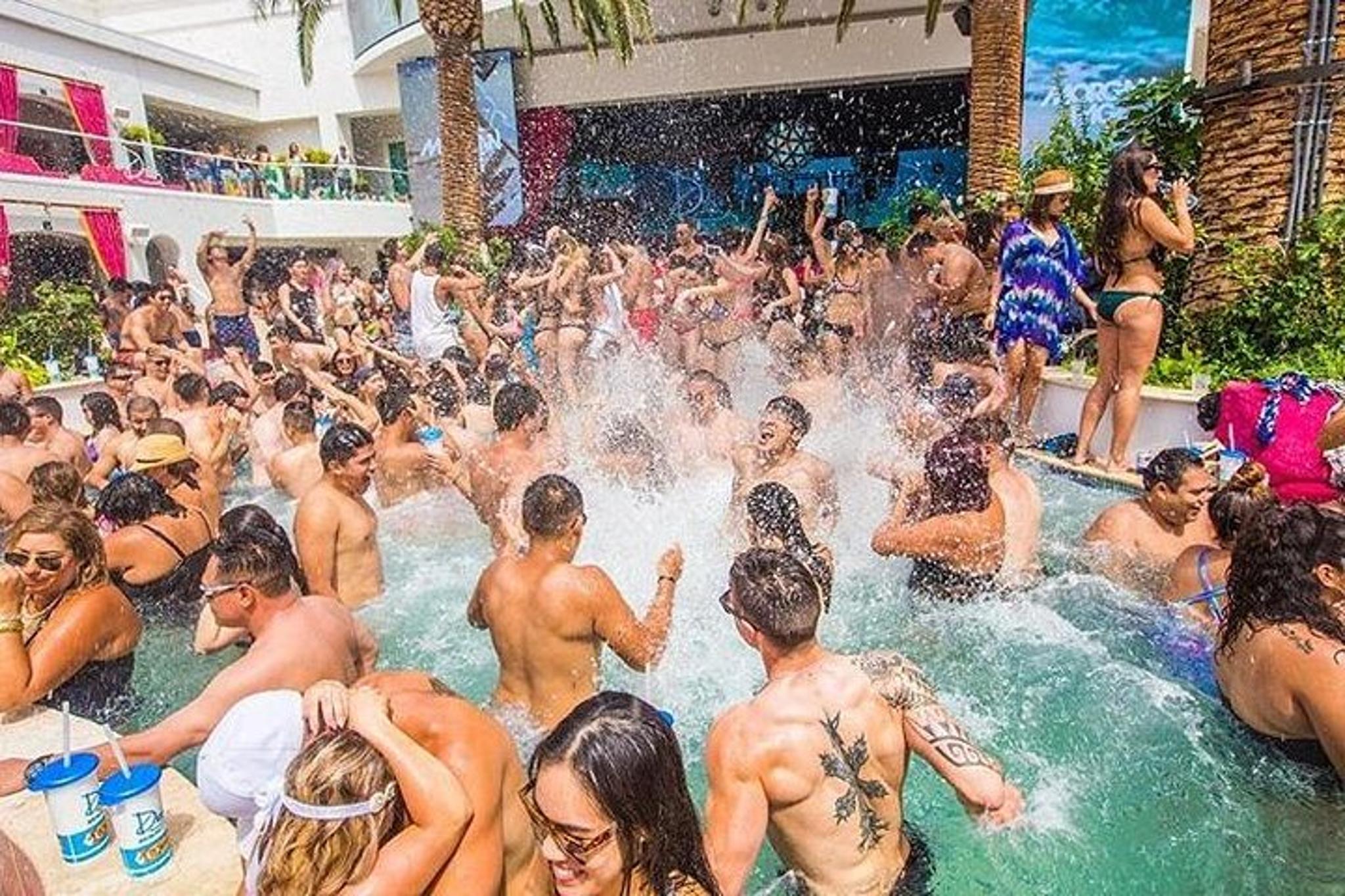 Las Vegas Dayclub Crawl - Image 4