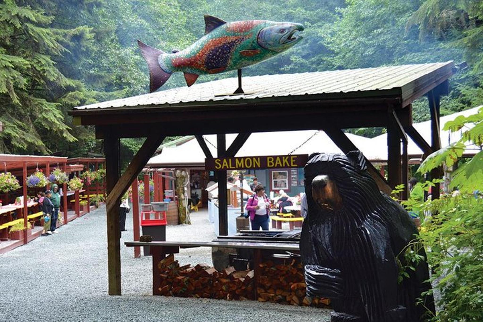 Juneau Mendenhall Glacier and Whale Watching Tour - Image 1