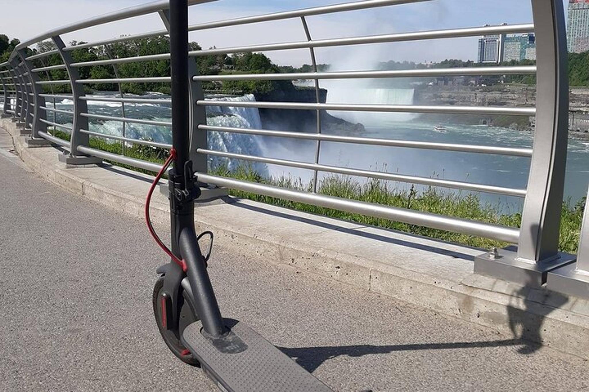 Niagara Falls E-Scooter Tour with Daredevil Museum Entry - Image 2