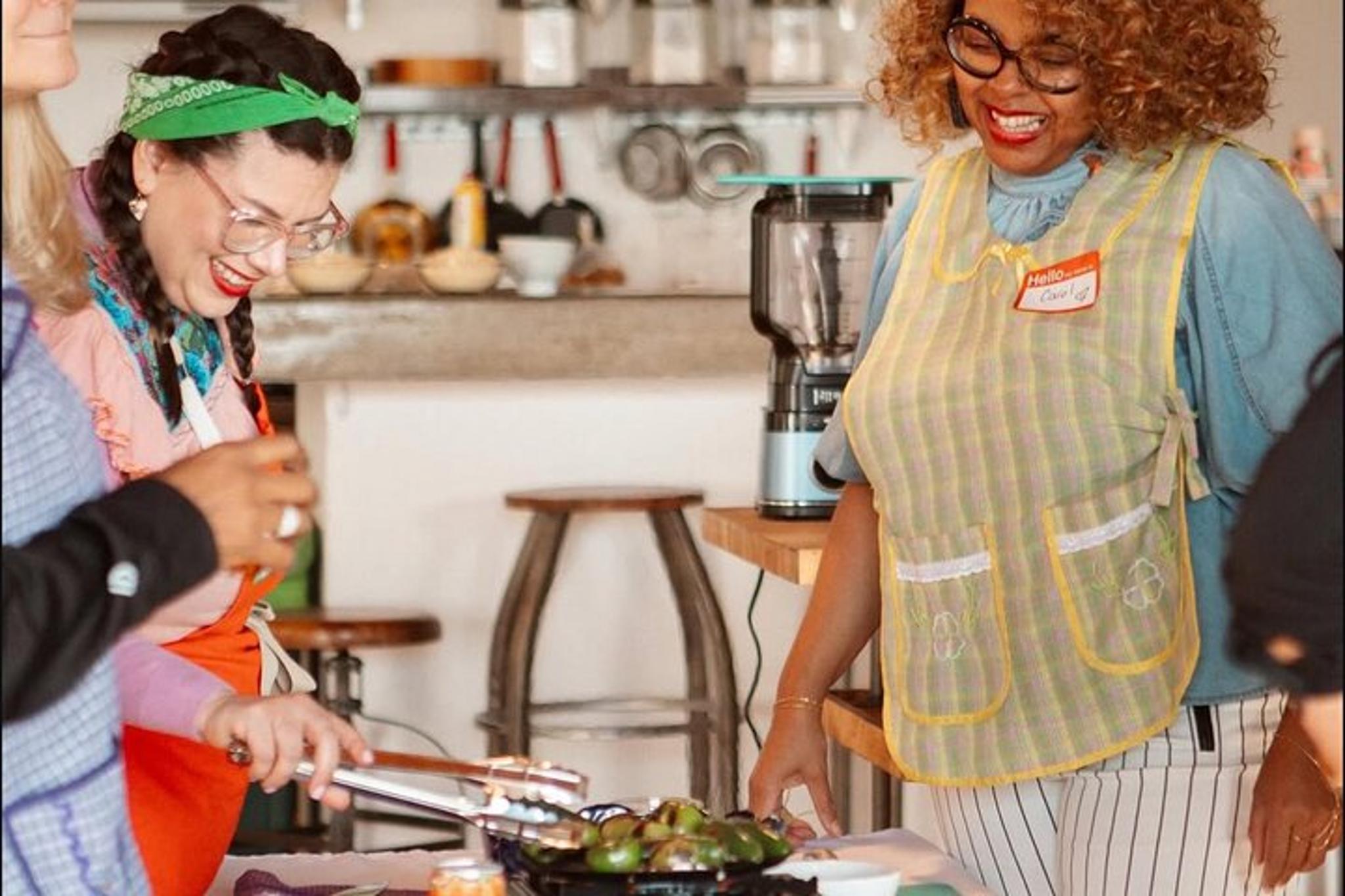 Las Vegas Mexican Salsa Cooking Experience - Image 3