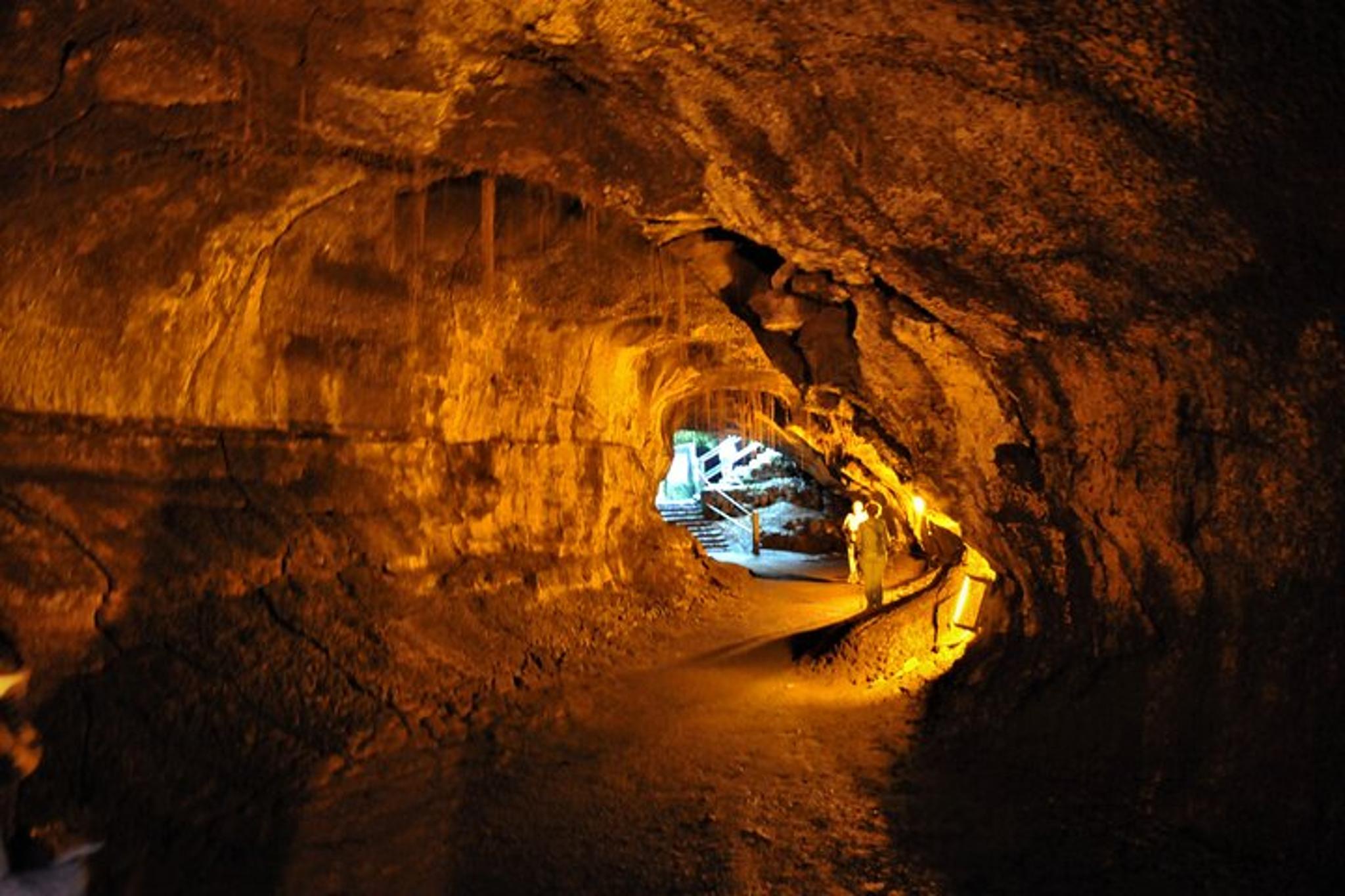 Big Island Volcanoes and Stargazing Tour - Image 5