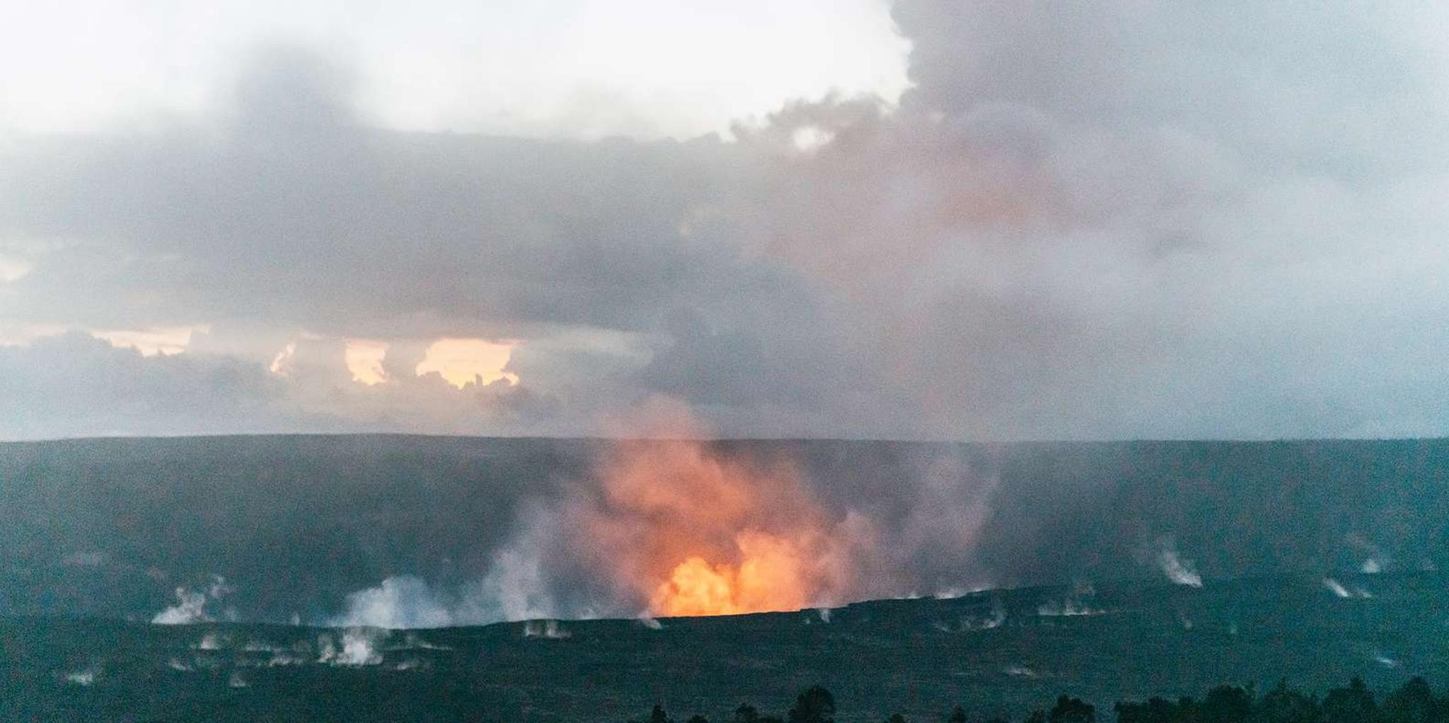 Hilo Volcano Explorer