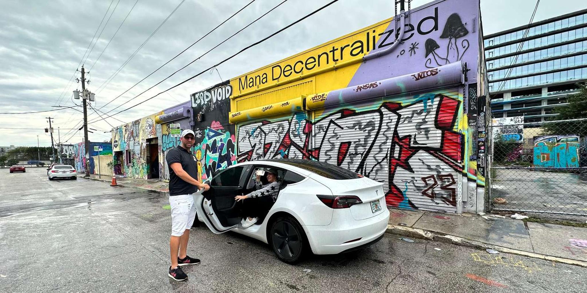 Miami Private Tour with Driver 3 hr - Image 2
