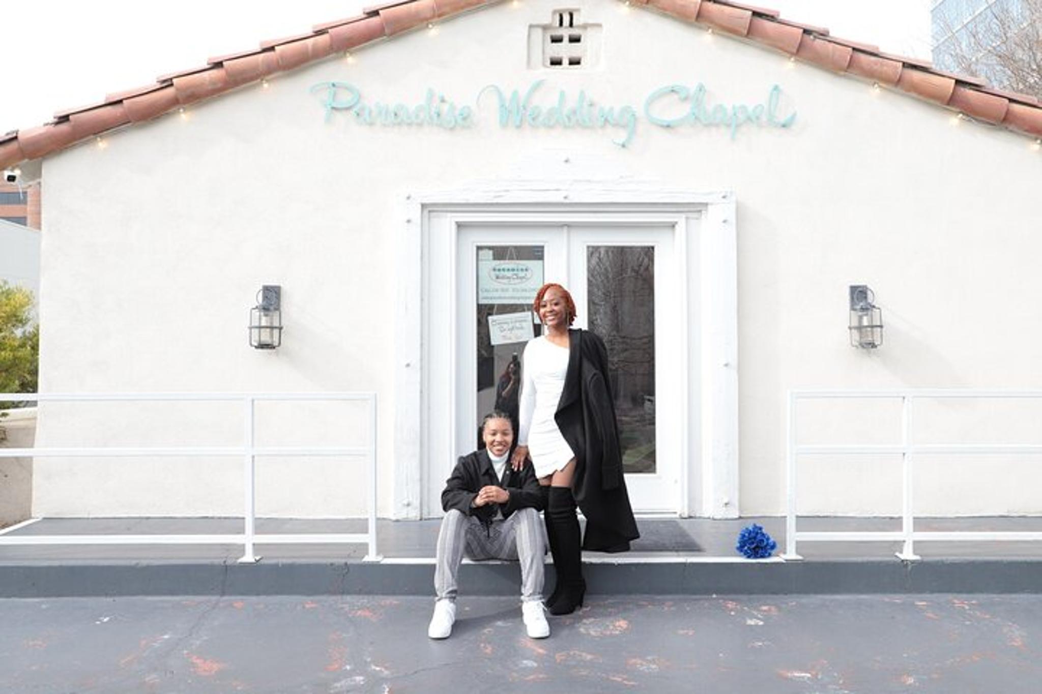 Las Vegas Drive-Up Wedding - Image 3