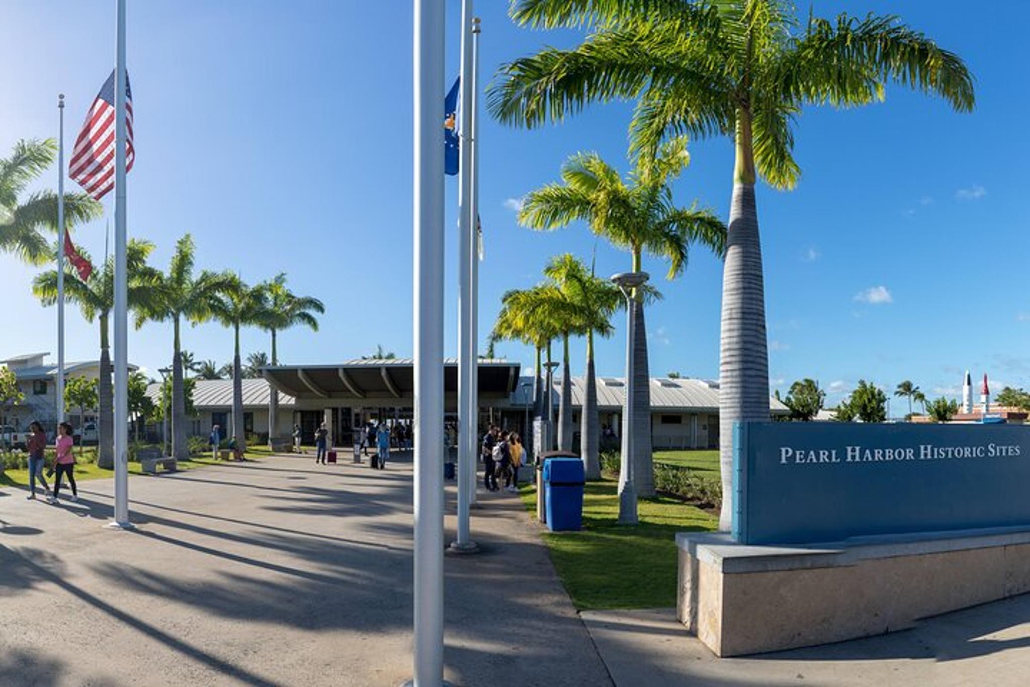 Honolulu Pearl Harbor and City Tour - Image 2