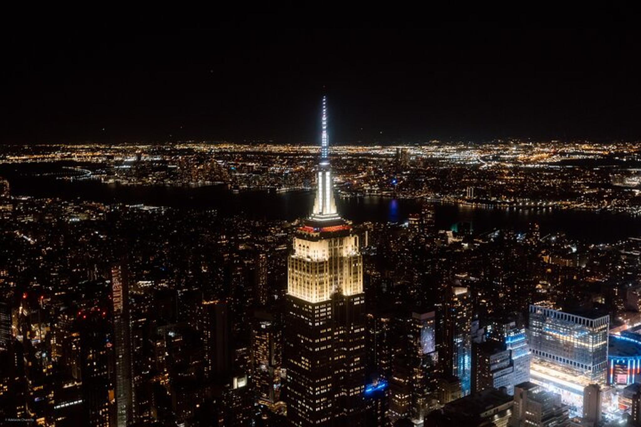 New York City Holiday Lights Helicopter Tour - Image 3