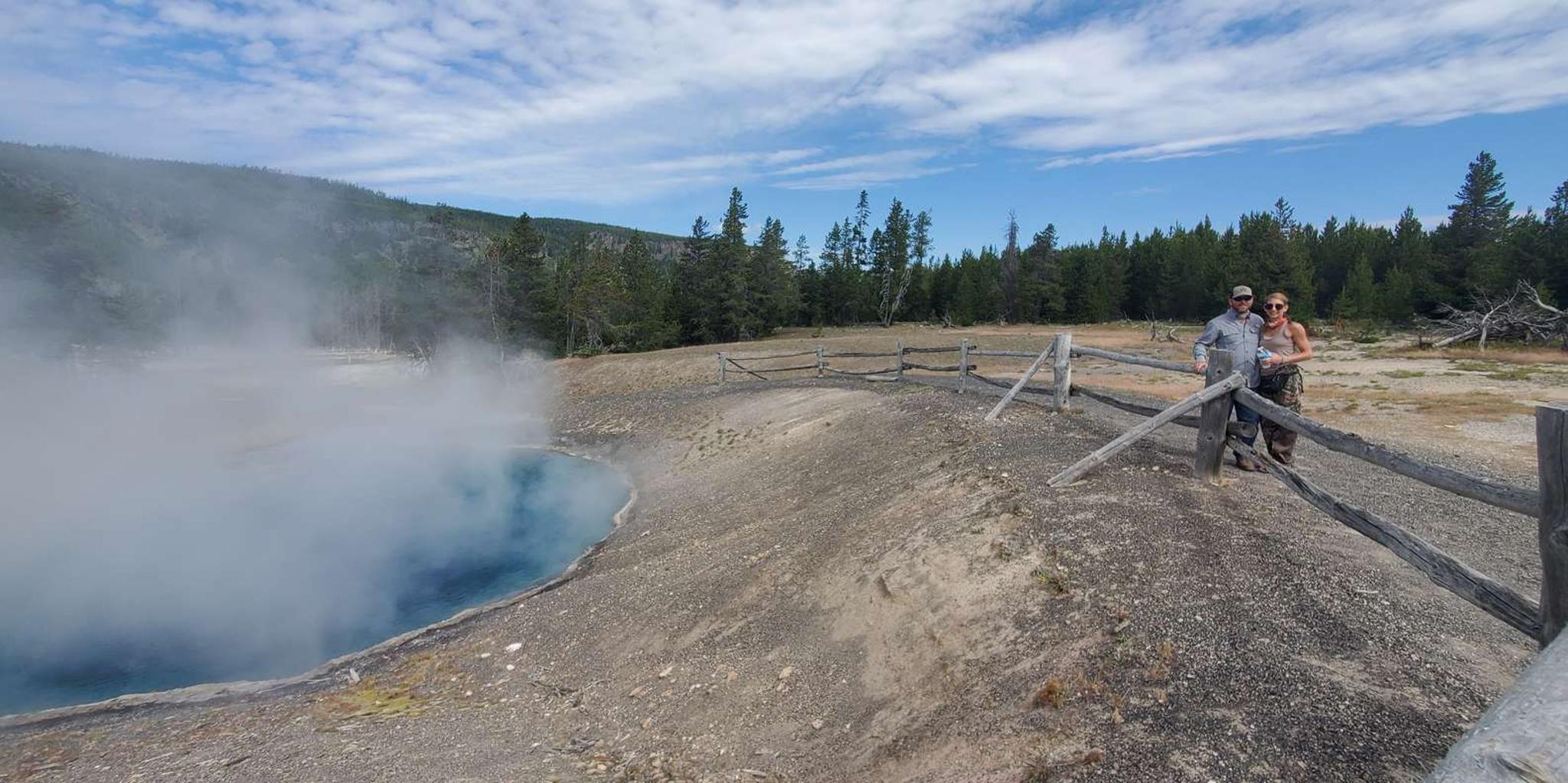 Yellowstone Upper Geyser Basin Hike with Lunch - Image 6