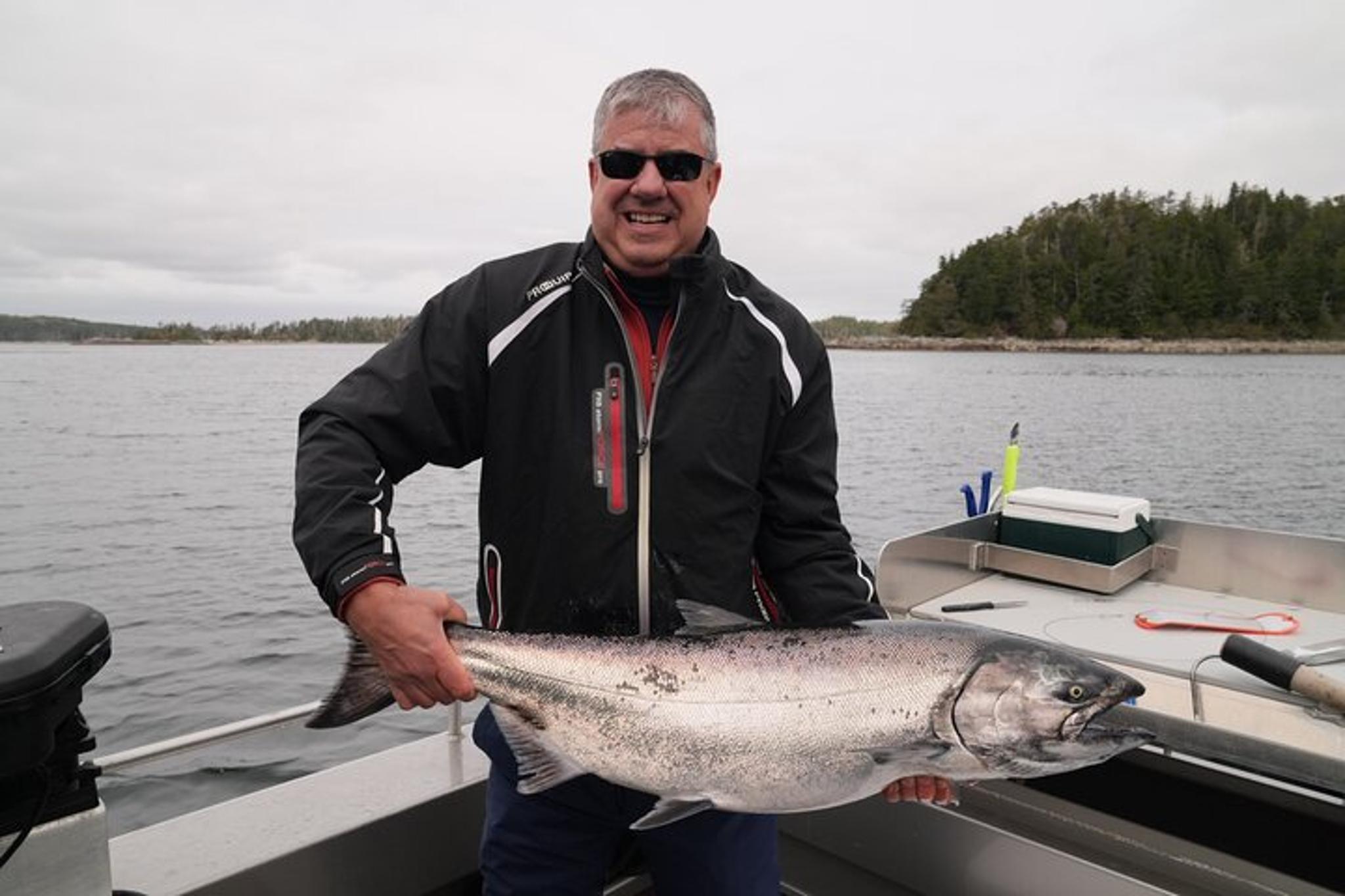 Sitka Fishing Charter for Cruise Ship Guests - Image 2