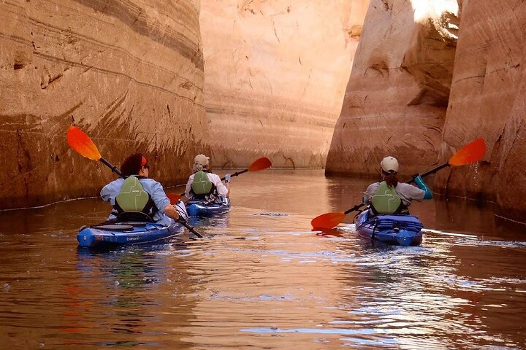 Antelope Canyon Hike and Lake Powell Kayak Tour