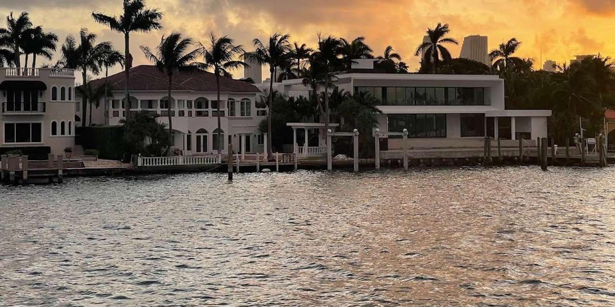 Miami Sightseeing Cruise of Millionaire Homes