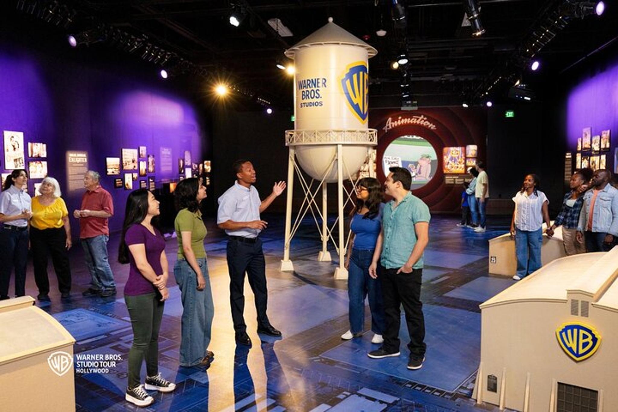 Los Angeles Warner Bros. Studio and Celebrity Tour - Image 2