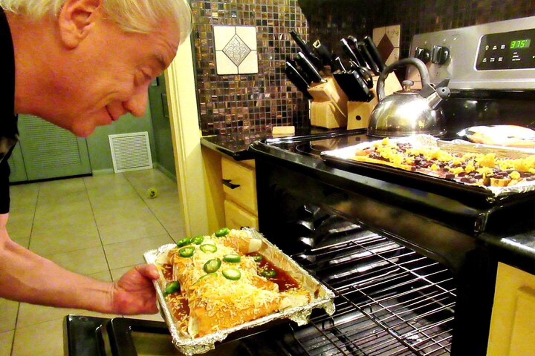 Tampa Cooking Class in a Local Home - Image 3