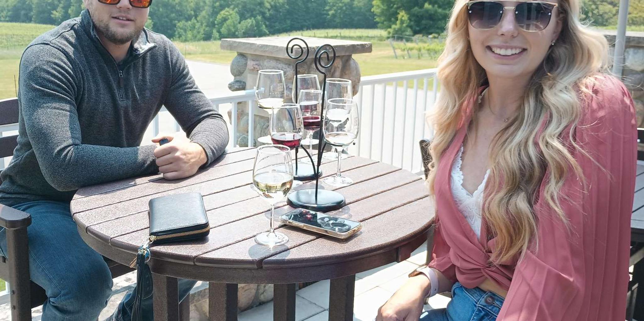 Traverse City Wine Tour in Cadillac Escalade - Image 4