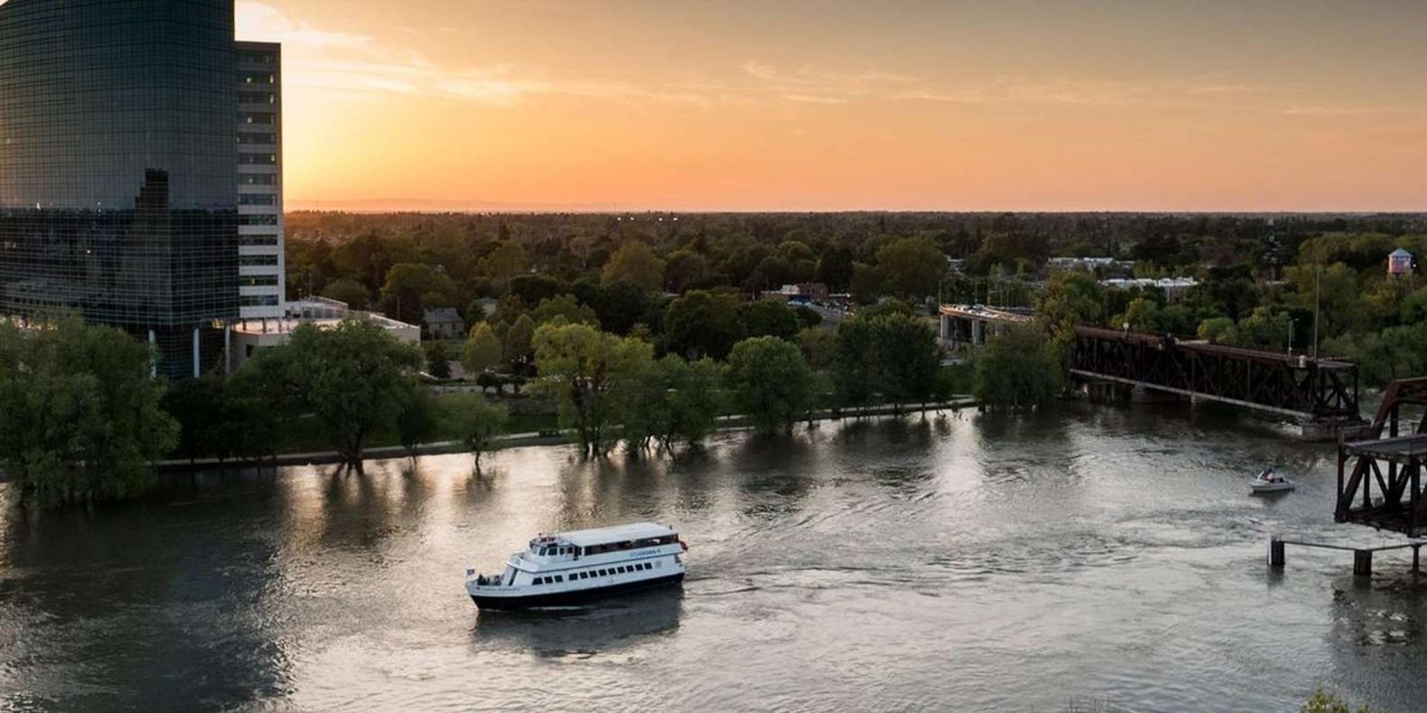 Sacramento New Year's Eve River Cruise