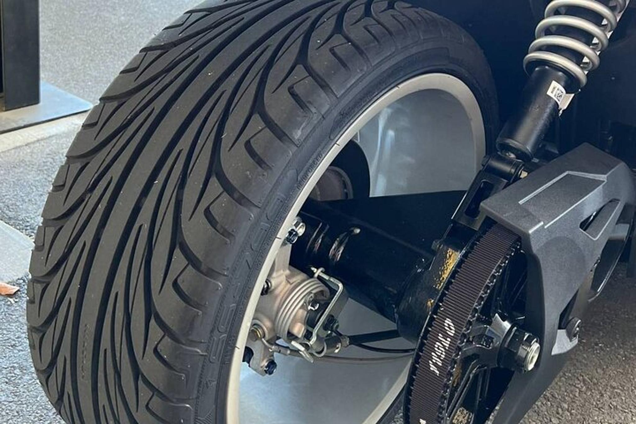 Honolulu Polaris Sling Shot Rental - Image 6