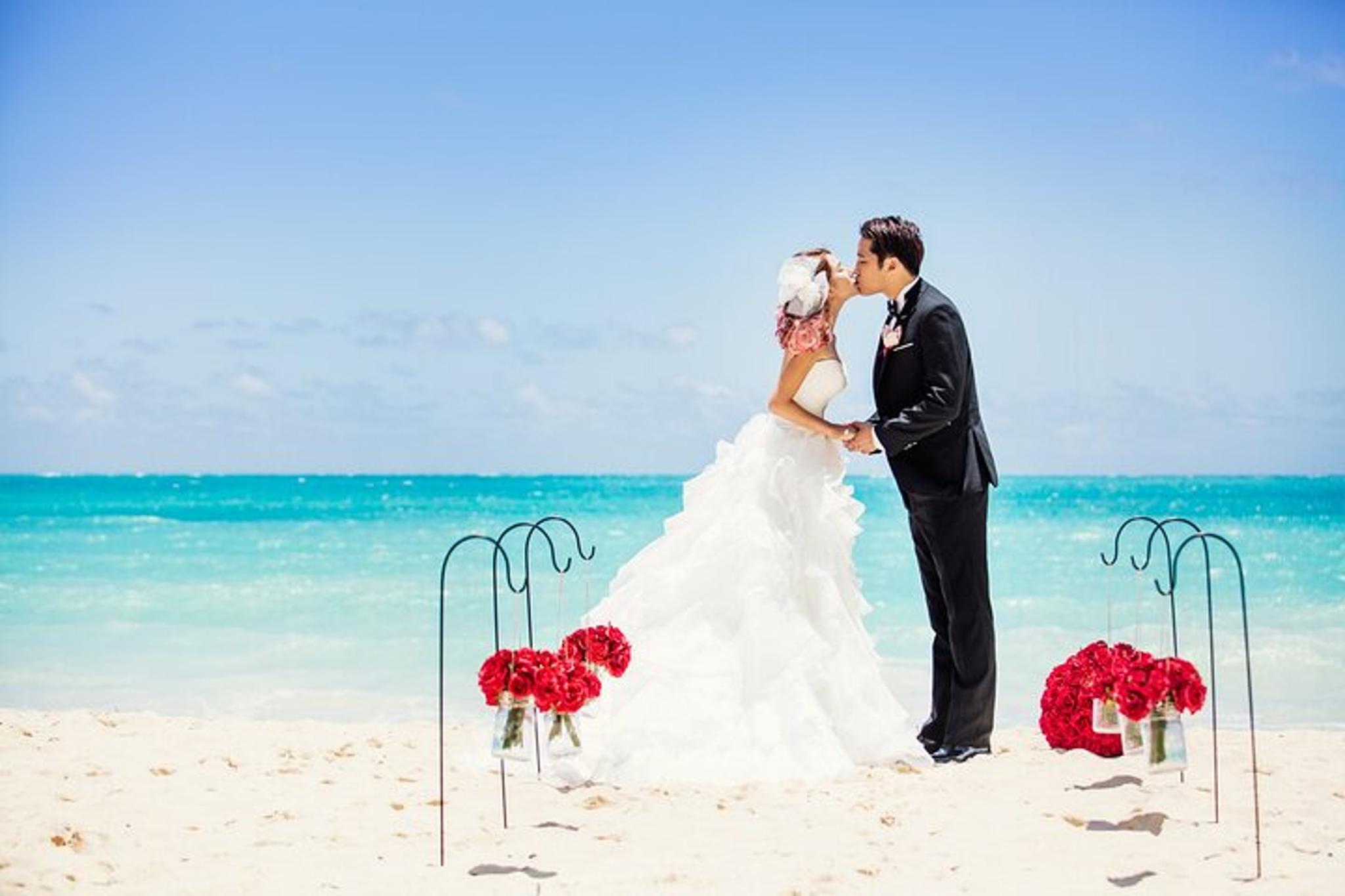 Honolulu Oceanfront Beach Wedding - Image 2