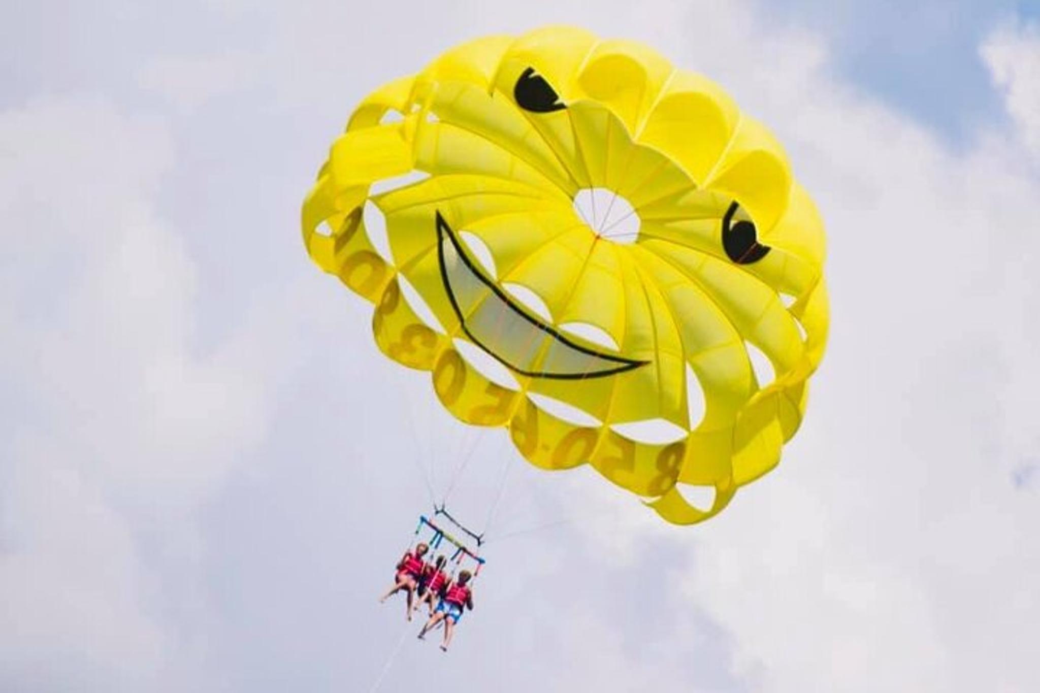 Destin Parasailing Adventure - Image 4