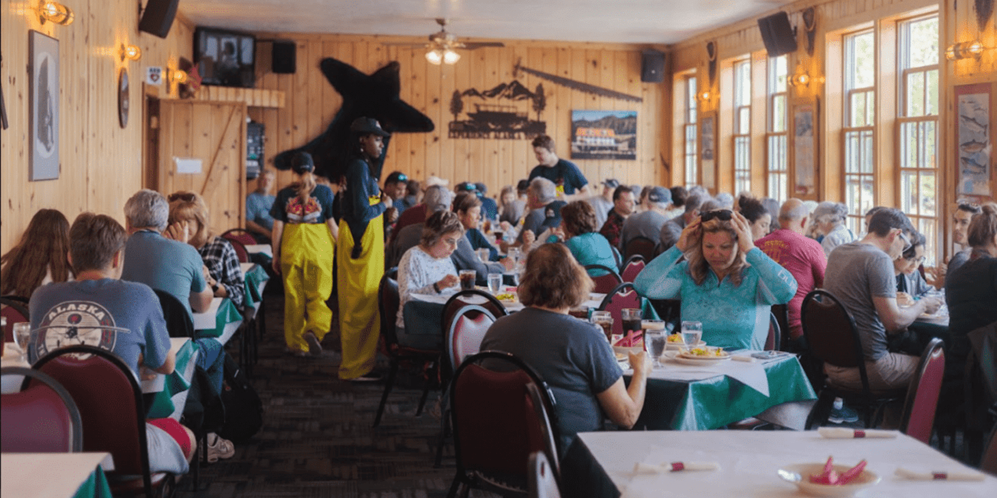 Ketchikan Crab Feast Lunch at George Inlet Lodge - Image 2