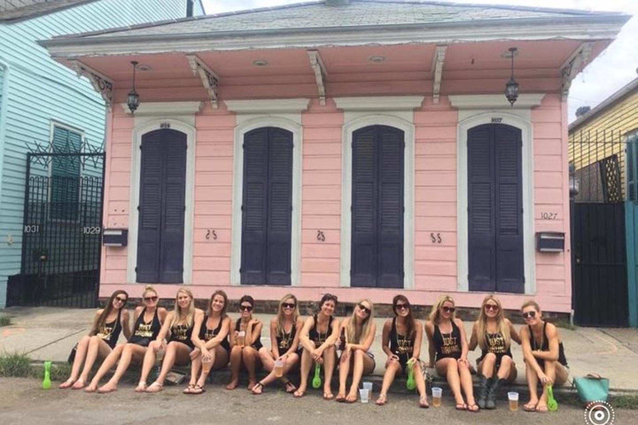 New Orleans Drunken History Walking Tour - Image 5