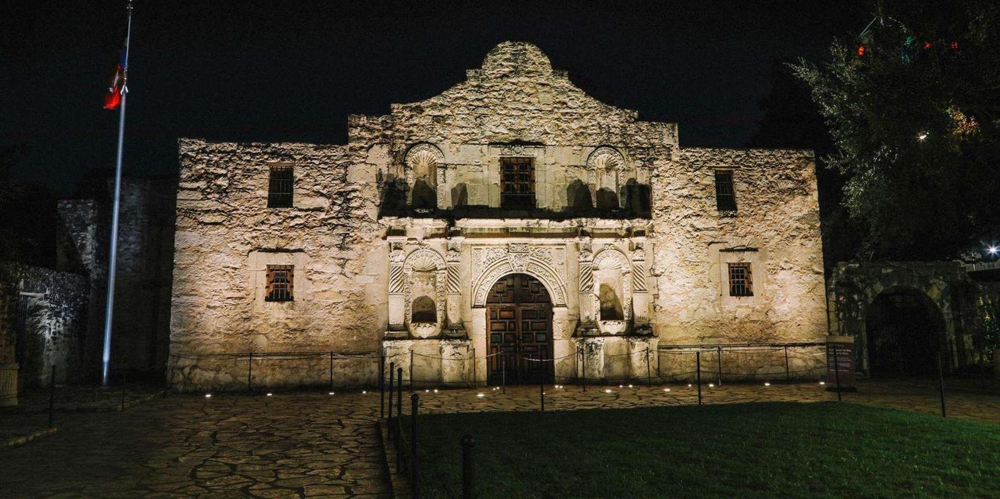 San Antonio Haunted Pub Crawl - Image 6