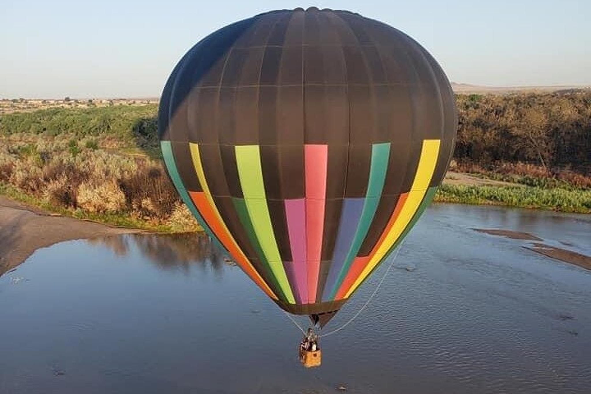 Albuquerque Hot Air Balloon Ride - Image 4
