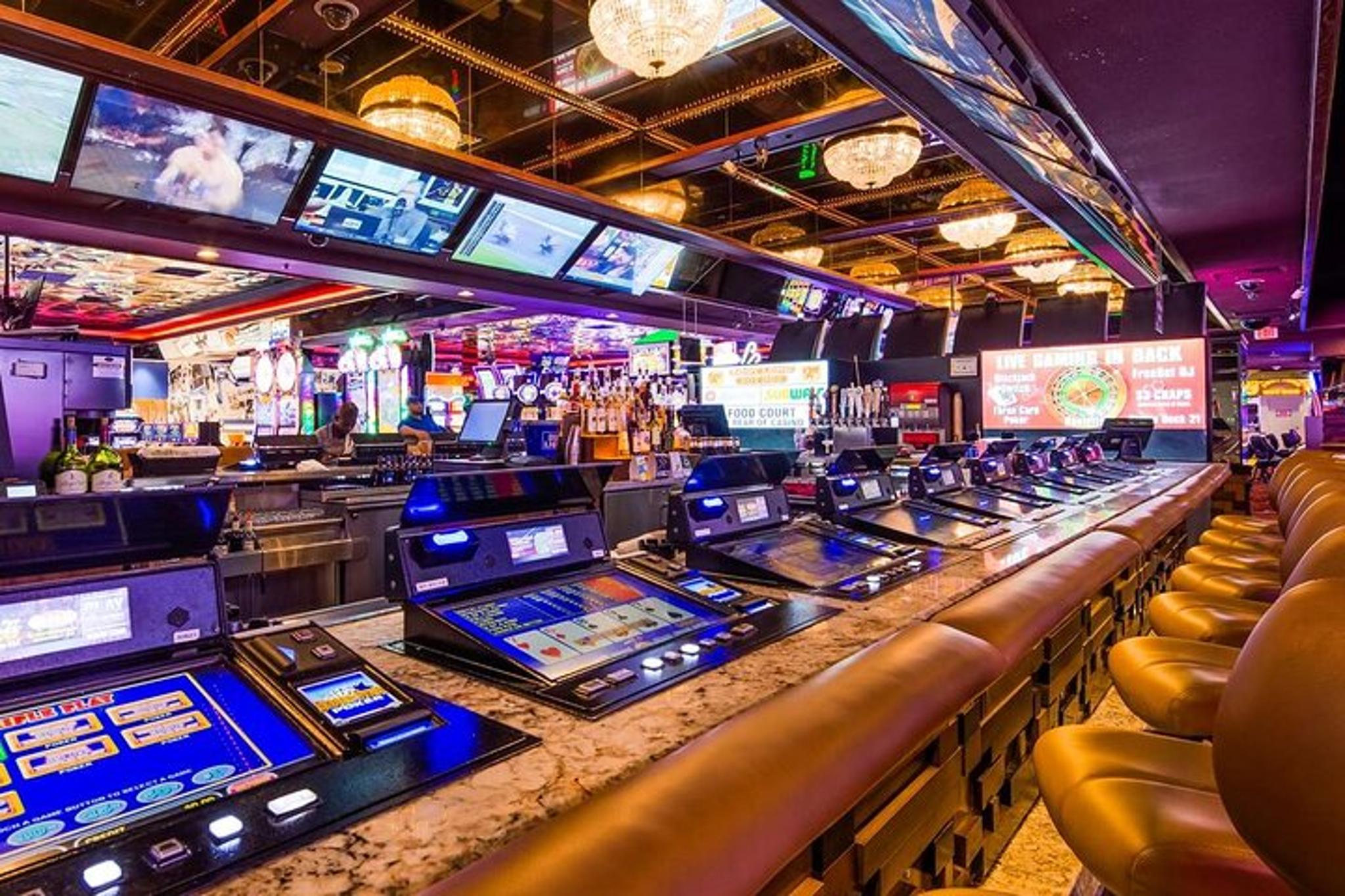 Las Vegas Strip Food Tour at Happy Hour - Image 4