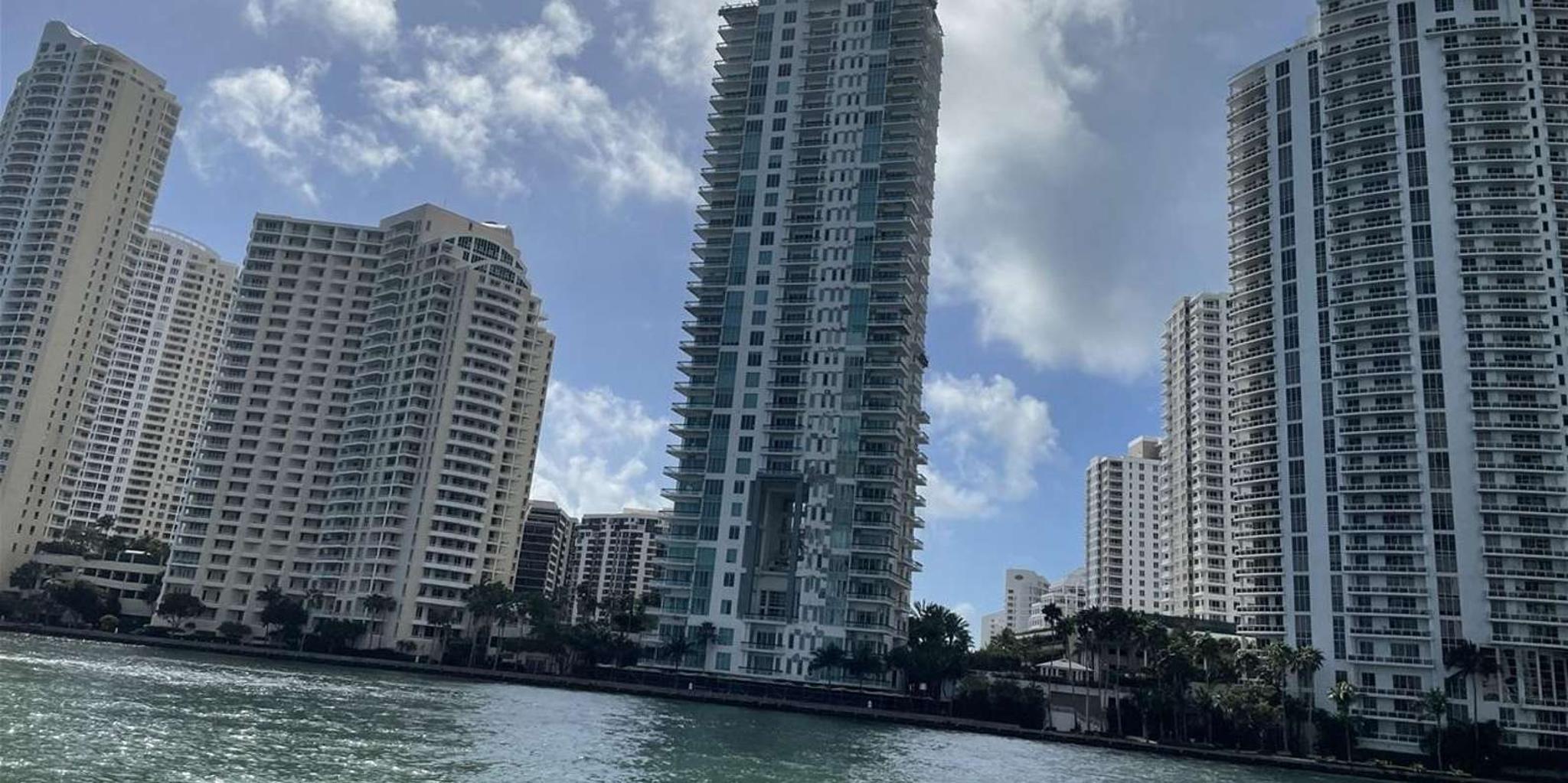 Miami City Tour by Air-Conditioned Vehicle - Image 4