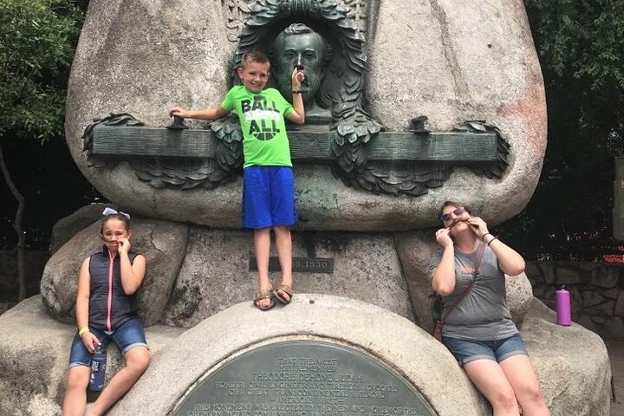 Sacramento Scavenger Hunt