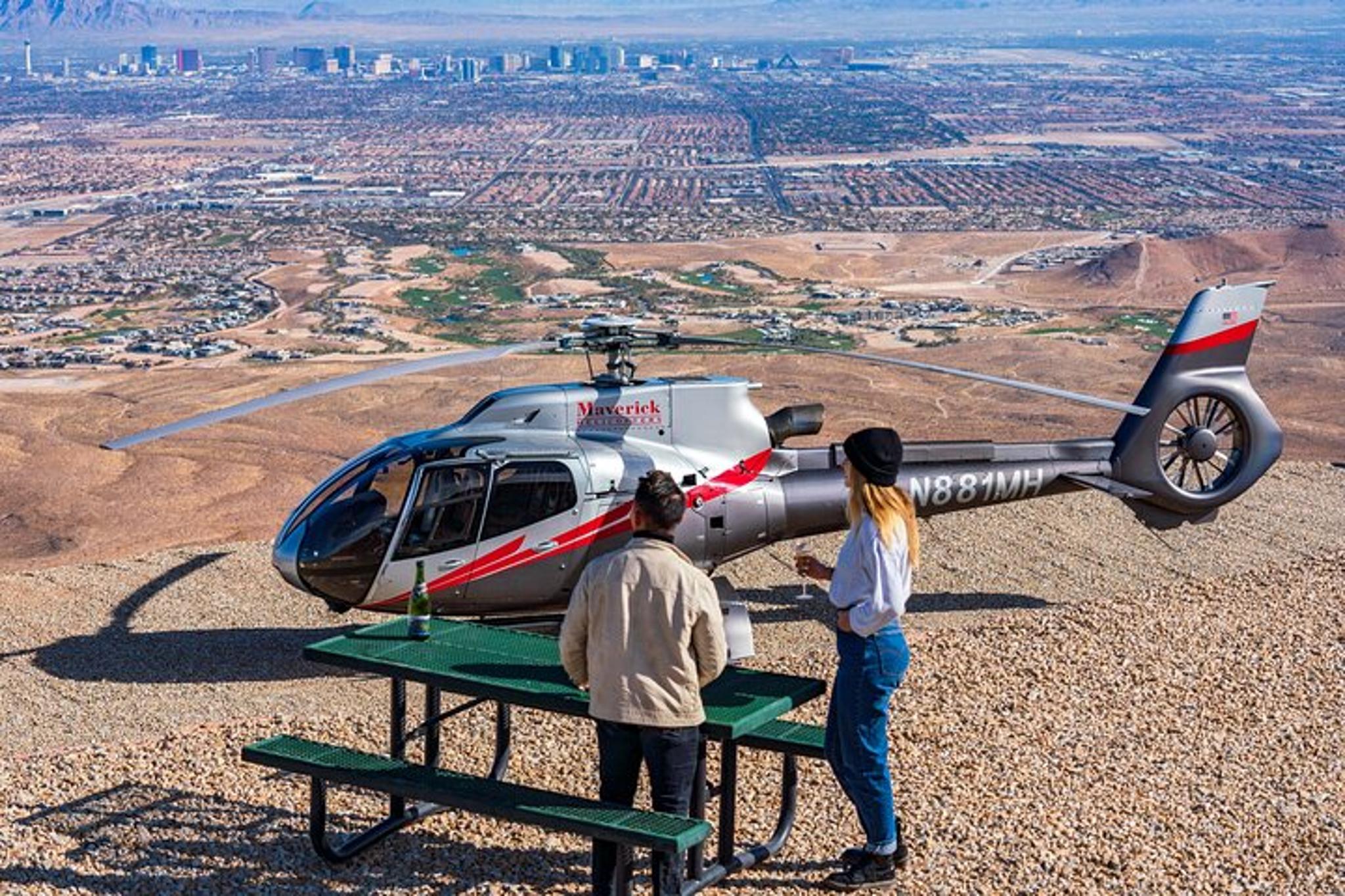 Las Vegas Red Rock Canyon Helicopter Tour with Landing - Image 3