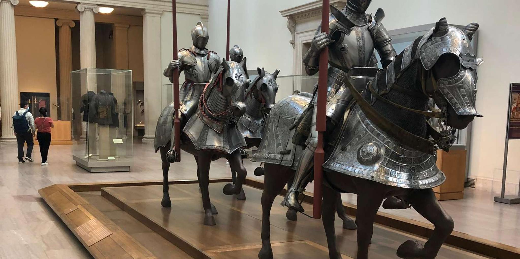 New York Metropolitan Museum of Art Tour - Image 2