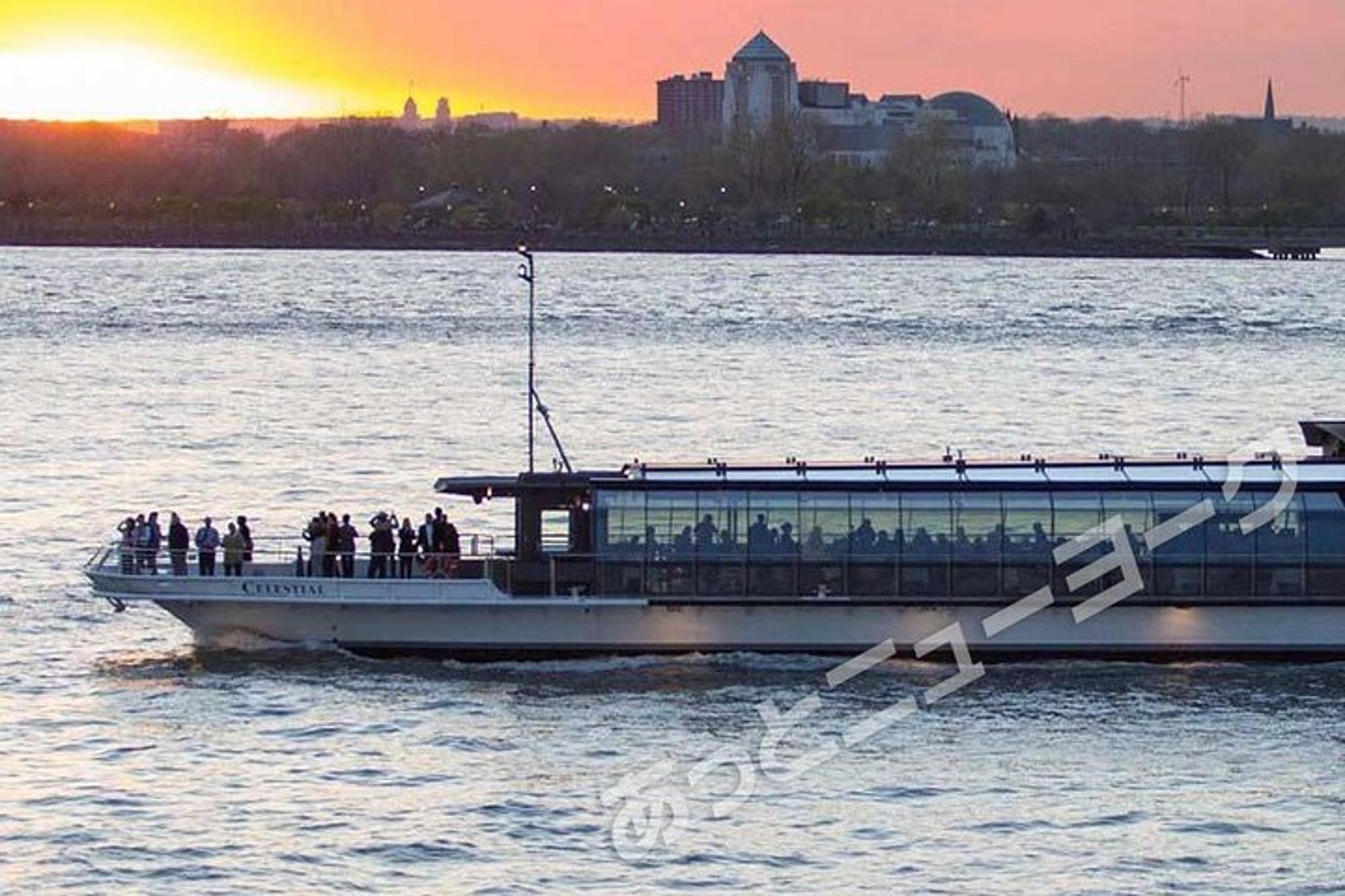 New York Bateaux Dinner Cruise with Japanese Guide - Image 3