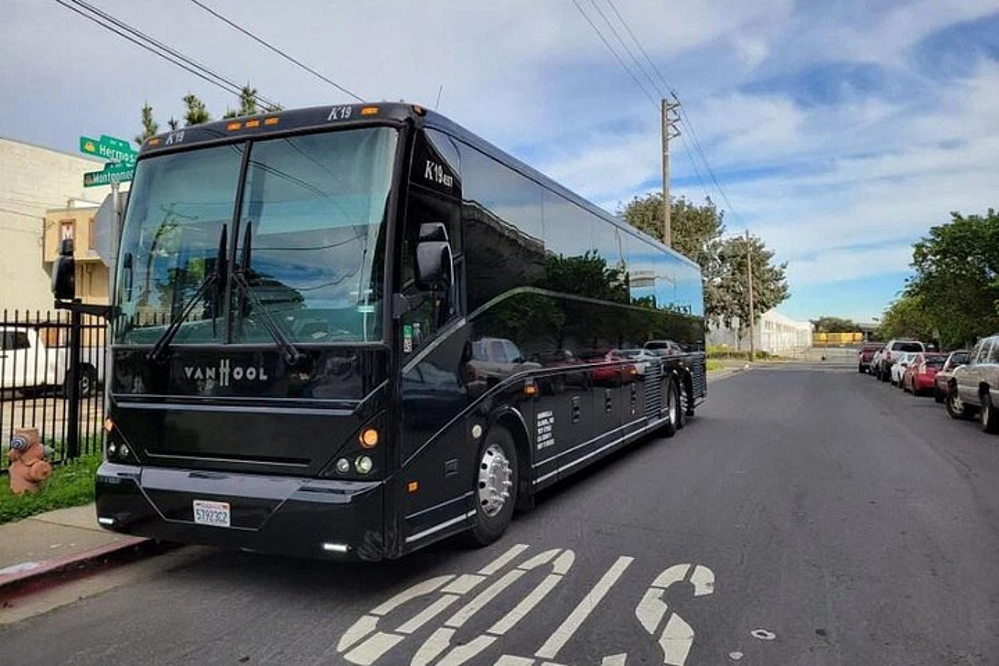 San Francisco to Palisades Lake Tahoe Ski Bus - Image 6