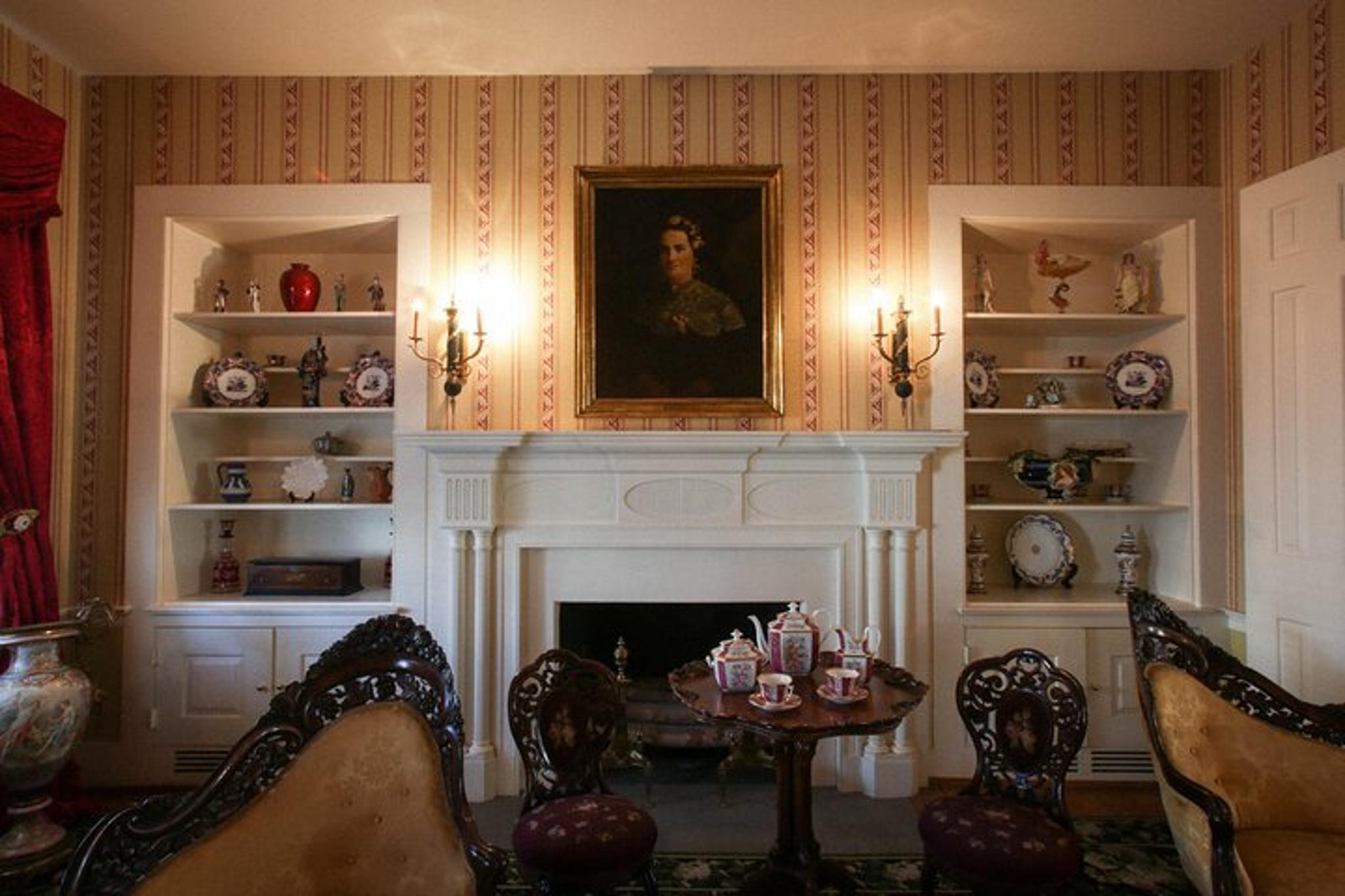 Lexington Mary Todd Lincoln House Tour - Image 5