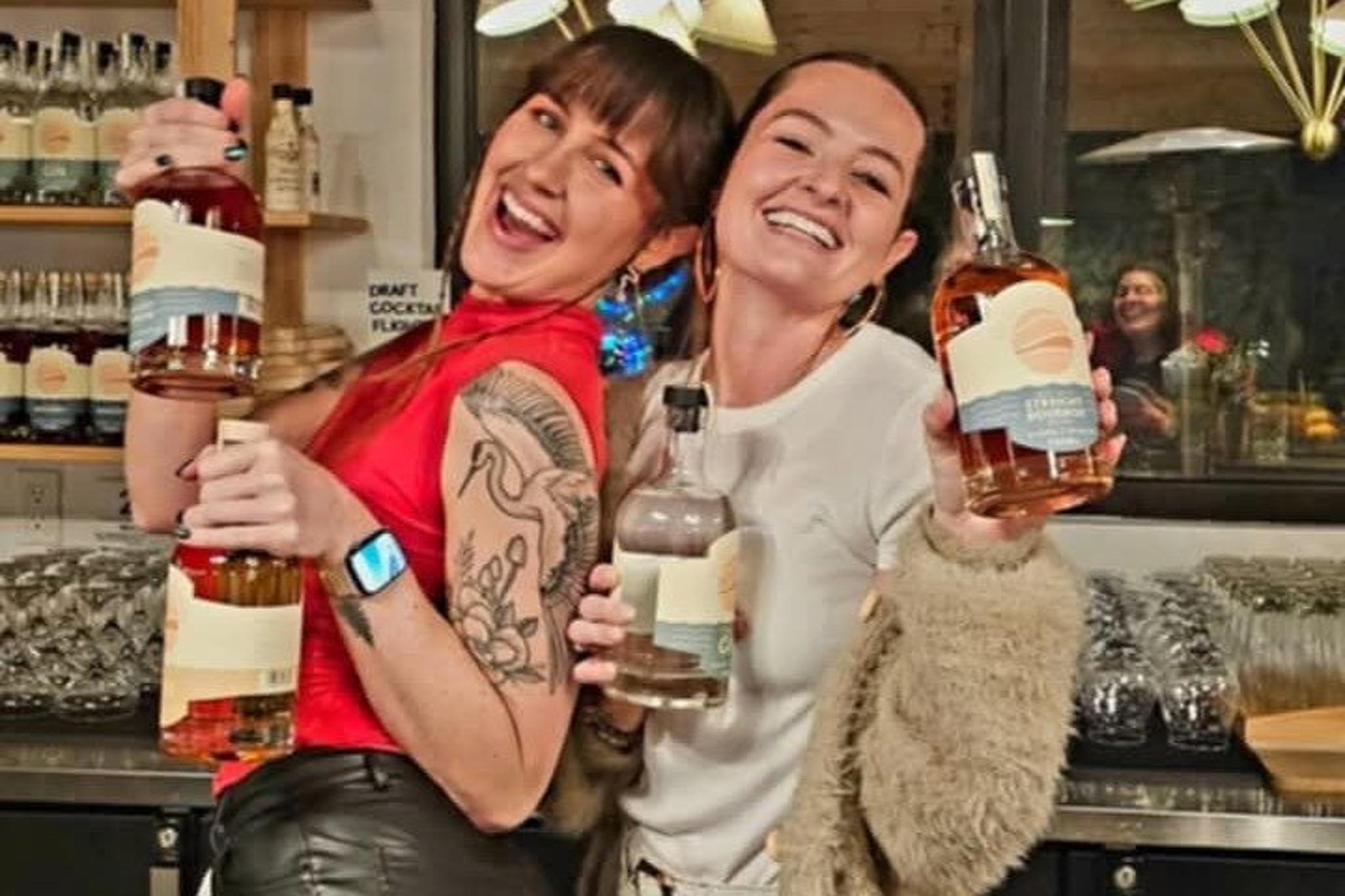 Traverse City Wine Tour in Cadillac Escalade - Image 3