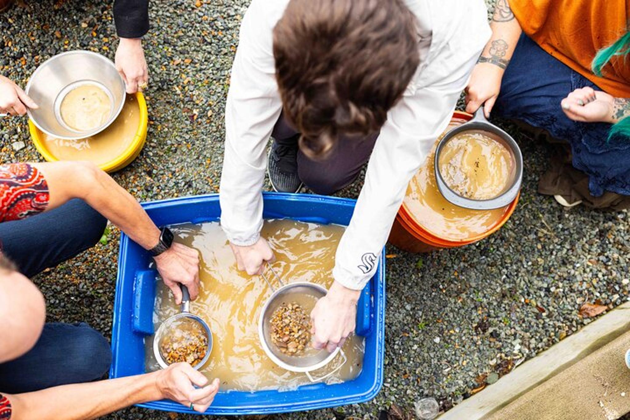 Seattle Sapphire Mining Experience - Image 1