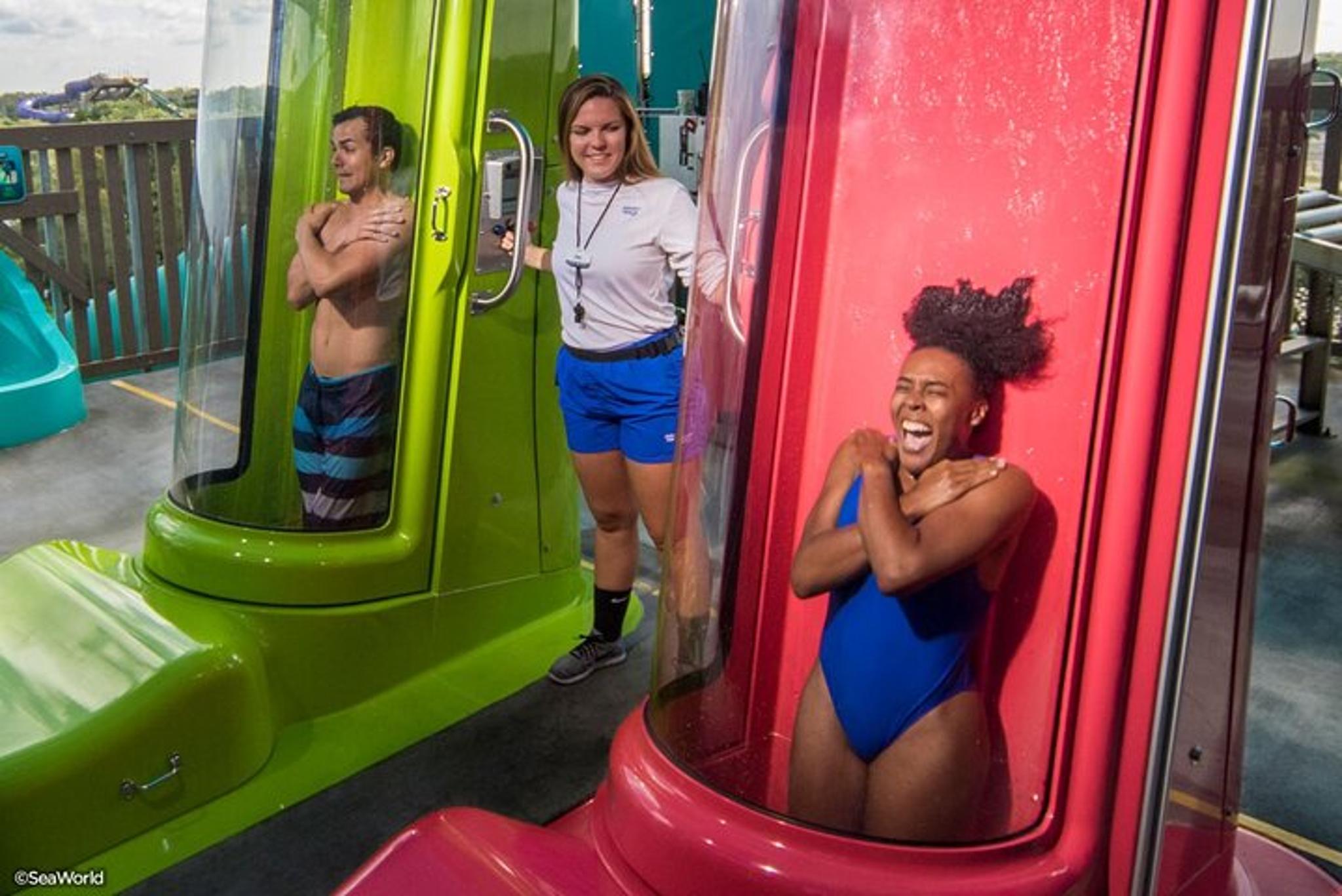 Tampa Adventure Island Water Park Ticket - Image 3