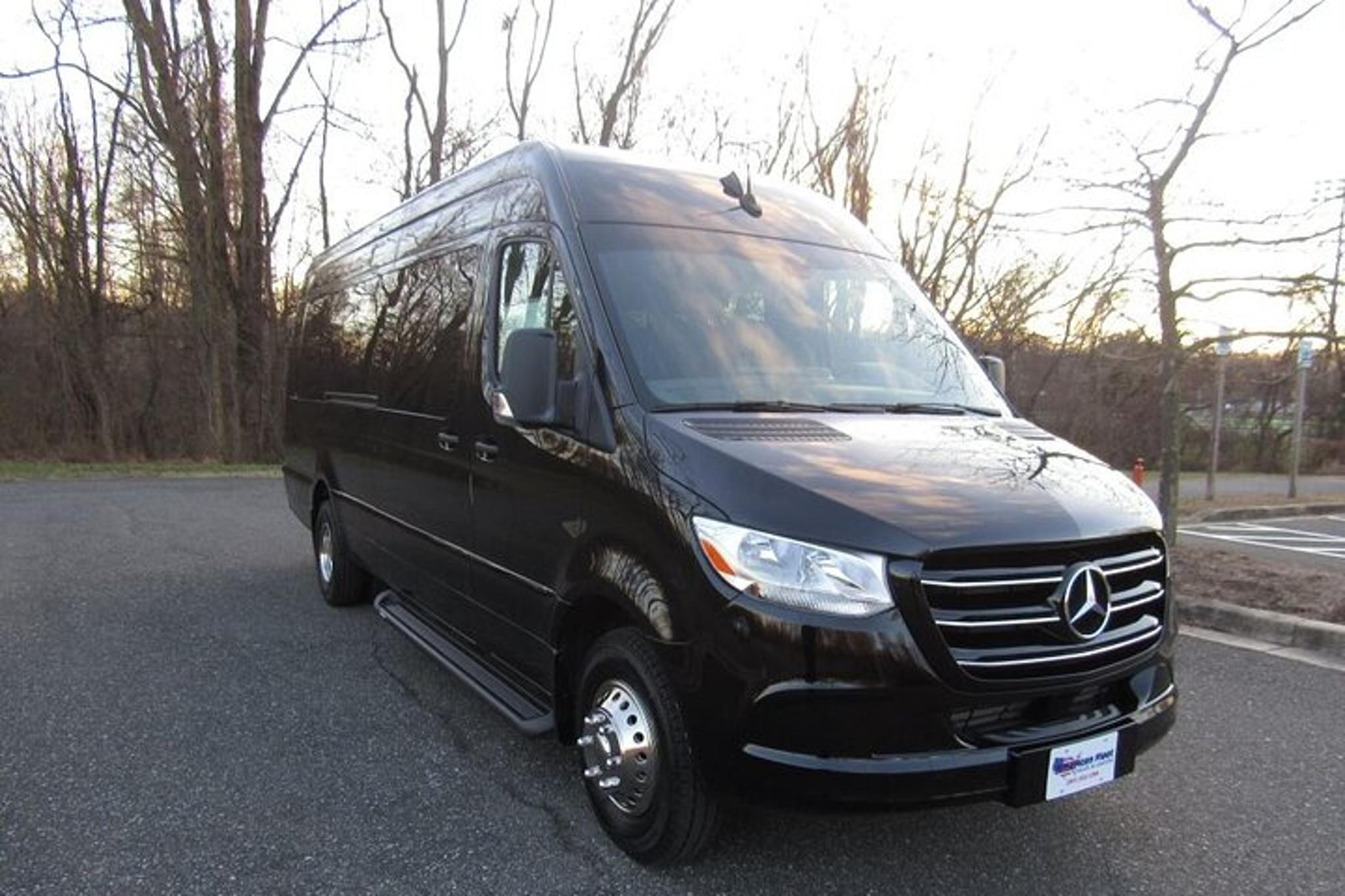 Washington DC Shuttle Sightseeing Tour