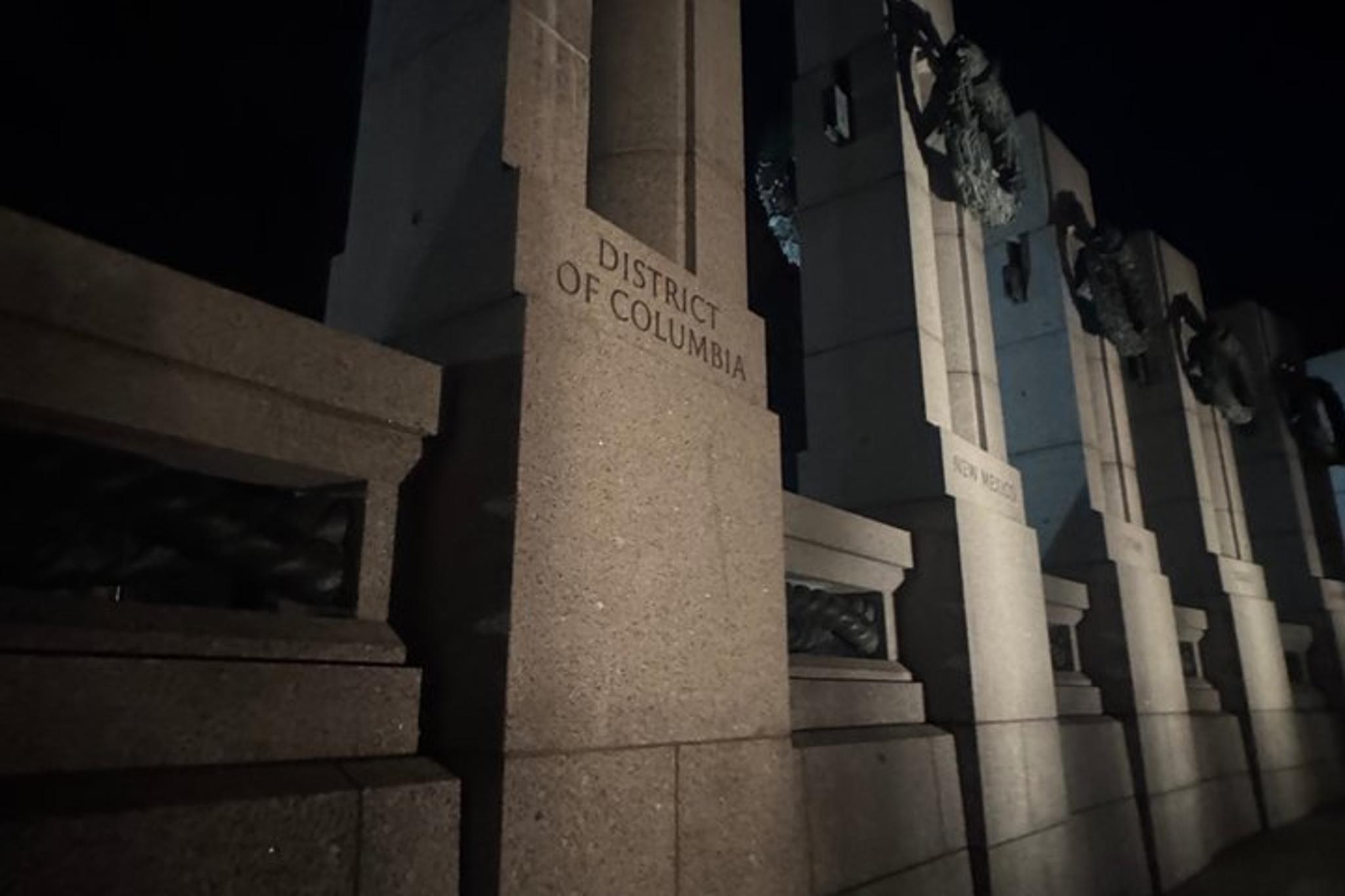 Washington, D.C. Monuments Night Tour - Image 2